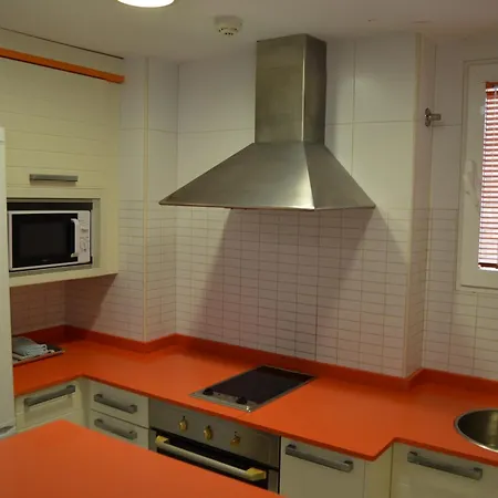 Edif Estocolmo 8ºa アパート